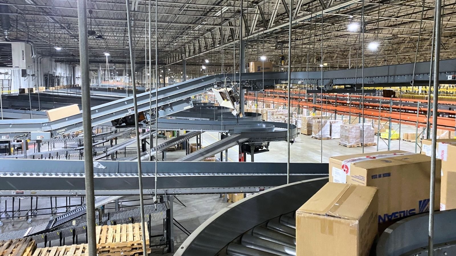 chc_automation_portfolio_elevated_conveyors